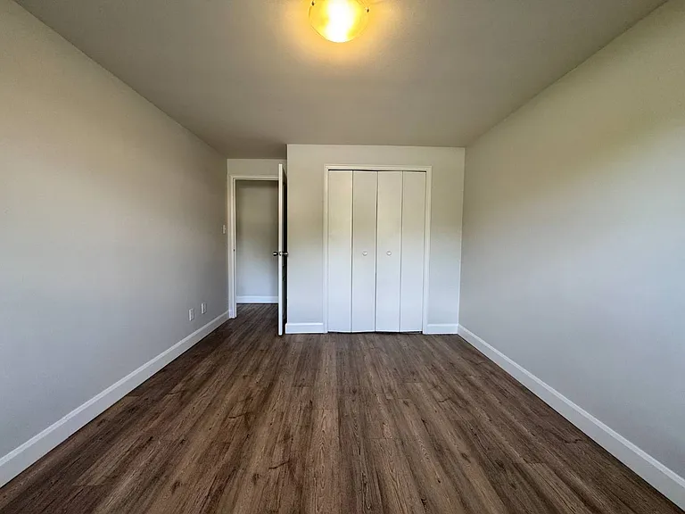 1100 Wellington St — Photo 5