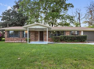 261 Bonnlyn Dr, Orange Park, FL 32073