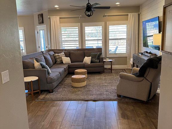 2nd image of 211 E Swallowtail Ln