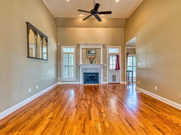 3rd image of 2621 Laurelstone Ln