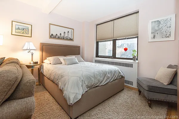 Rented by Luminous Realty | media 22