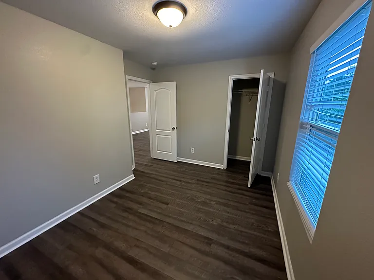 106 Cloverbrook Dr — Photo 30