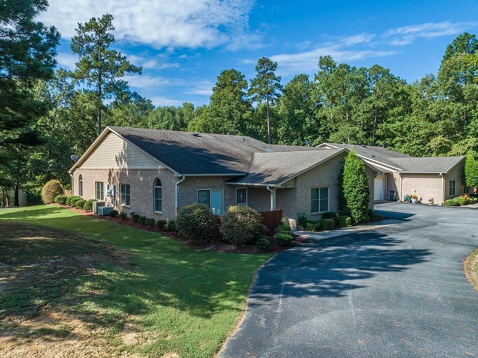 1st image of 102 Beaver Creek Dr