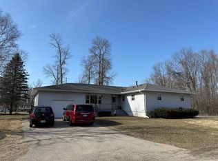 519 47th Ave, Menominee, MI 49858