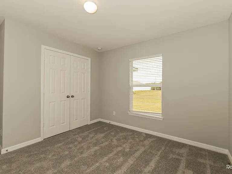 2916 42nd St SW — Photo 14