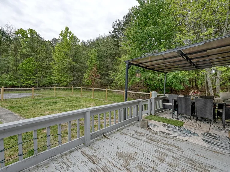 1085 Jones Creek Rd — Photo 42