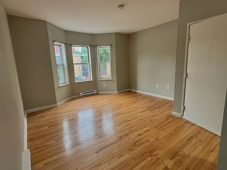 55 Highland St #3 — Photo 8