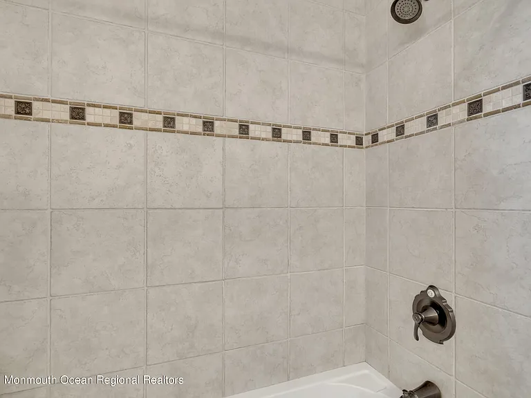 43 Woodhaven Rd — Photo 37