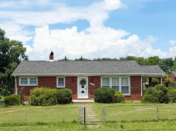 3707 Colonial Ave, Roanoke, VA 24018