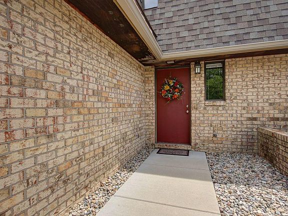 This could be your new home!