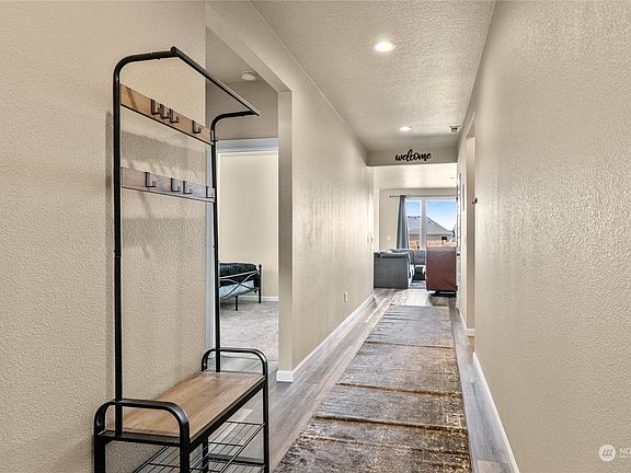 5th image of 926 Redmond Avenue