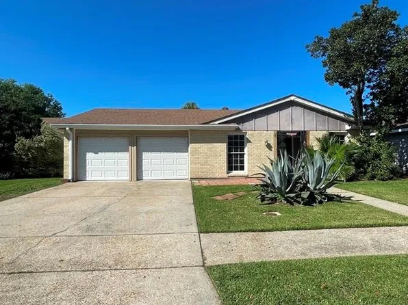 2236 Litchwood Ln, Harvey, LA 70058