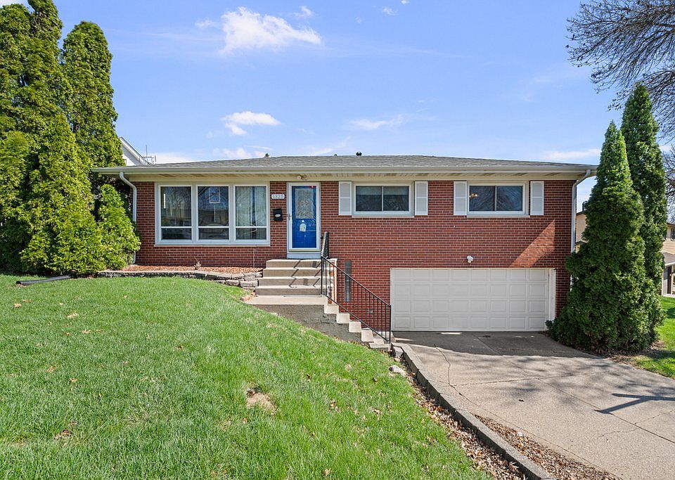 1st image of 1325 Hillside Dr