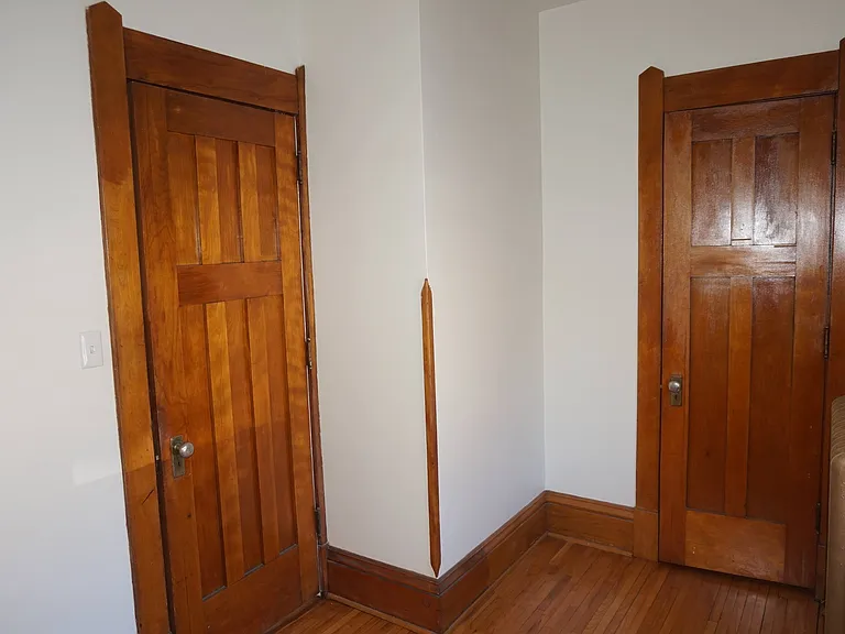 833 Grand Apartments — Photo 23