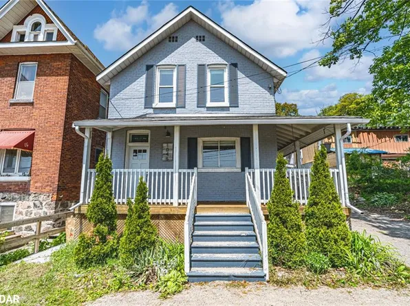 1046 Harbourview Dr, Midland, ON L4R 5J4