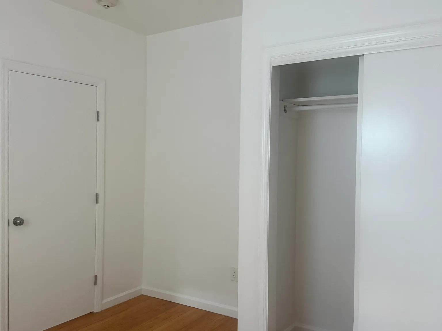 1 bed, 700 sqft, $2,400 — Photo 4