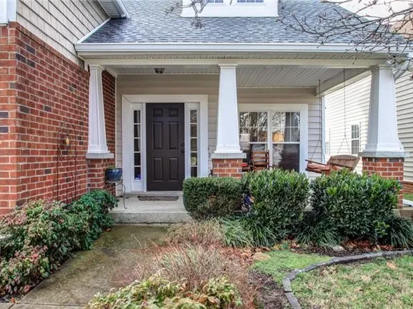6832 Bridgewater Dr, Nashville, TN 37221