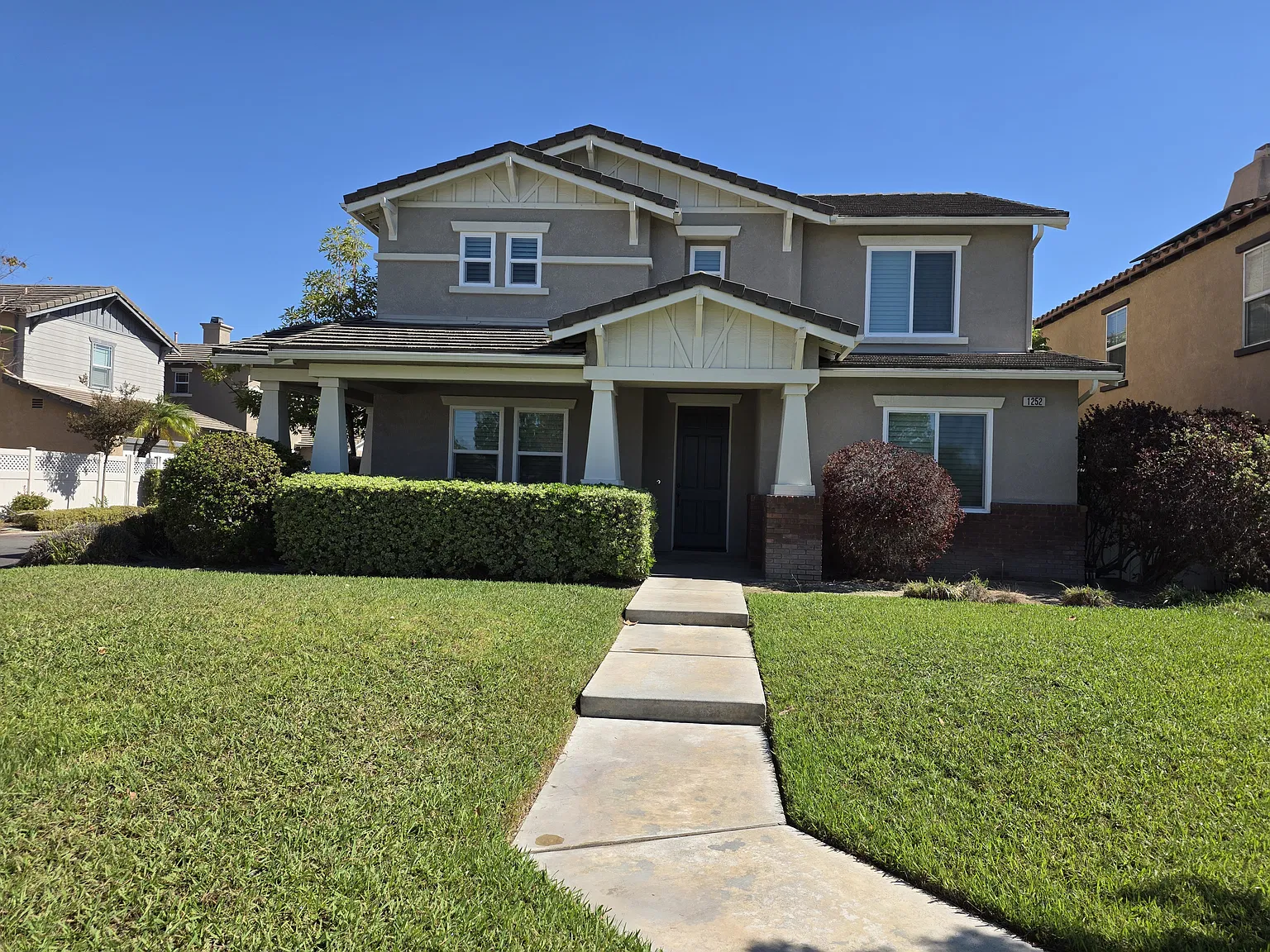 4 bed, 2514 sqft, $6,250 — Photo 1