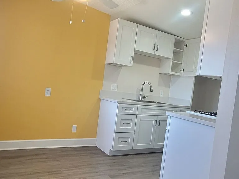 Courtyard Apartments — Photo 26