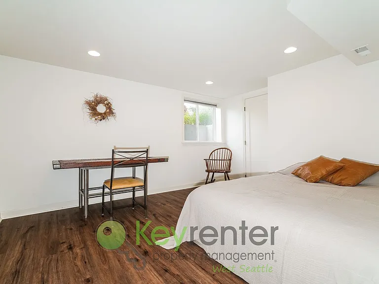 4011 48th Ave SW — Photo 15