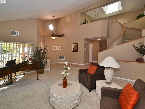 3rd image of 1155 Trowbridge Way