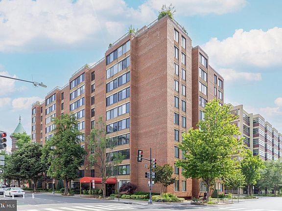 3rd image of 1301 20th St NW APT 405