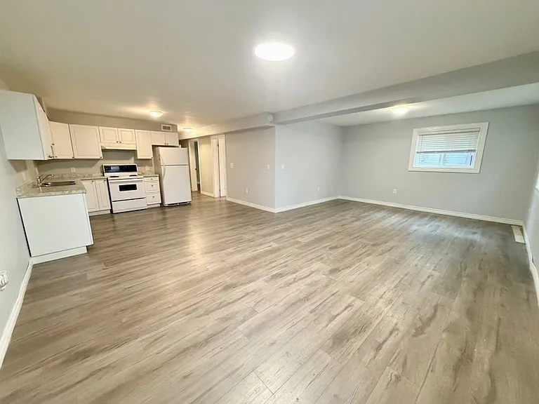31 Alfred St #1C — Photo 4