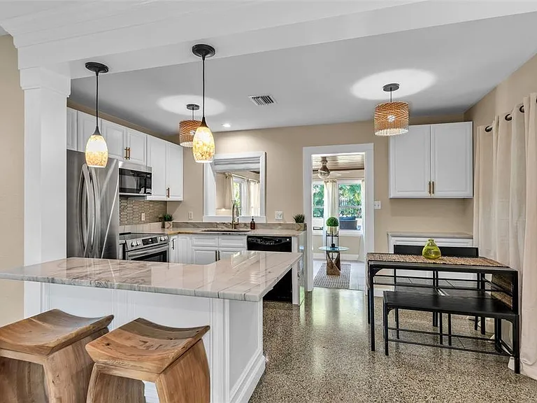 510 N Osprey Ave — Photo 19