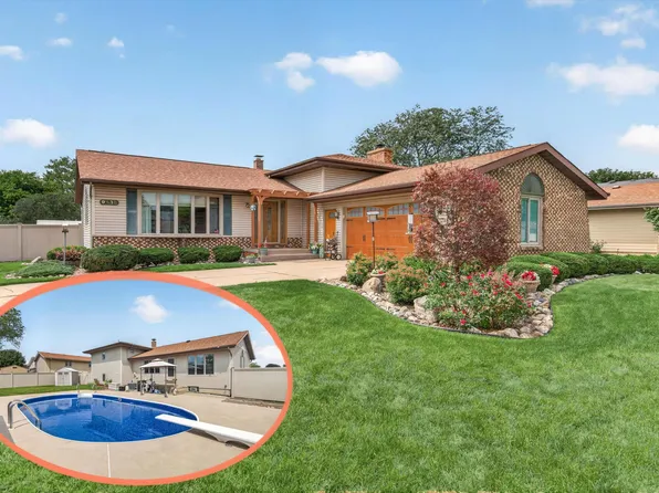 9838 Redbud Rd, Munster, IN 46321