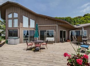 10759 Lost Valley Rd, Montague, MI 49437