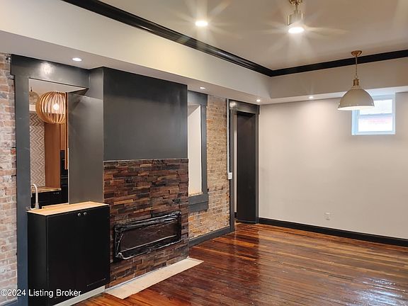 5th image of 2424 Saint Xavier St