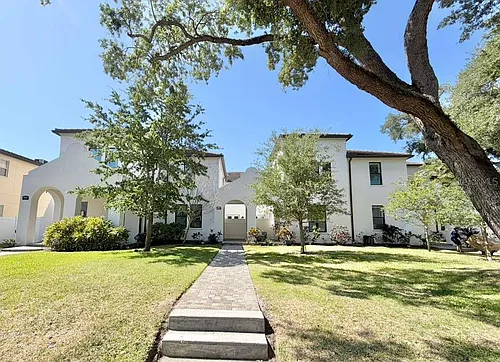 4606 W Fig St #2 Photo 1