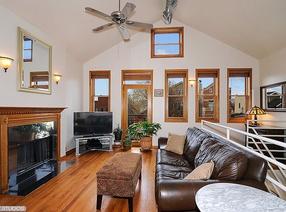 2nd image of 2837 N Damen Ave #3