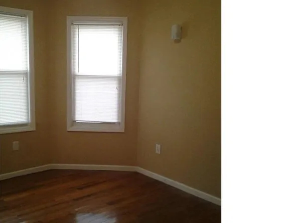 294 S 6th St, Newark, NJ 07103