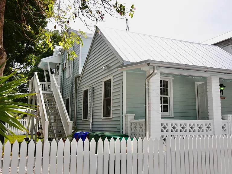 810 Elizabeth St #1 — Photo 2