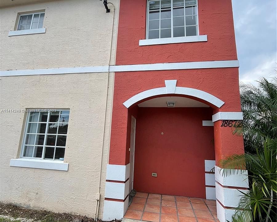 1st image of 18672 SW 100th Ave #18672