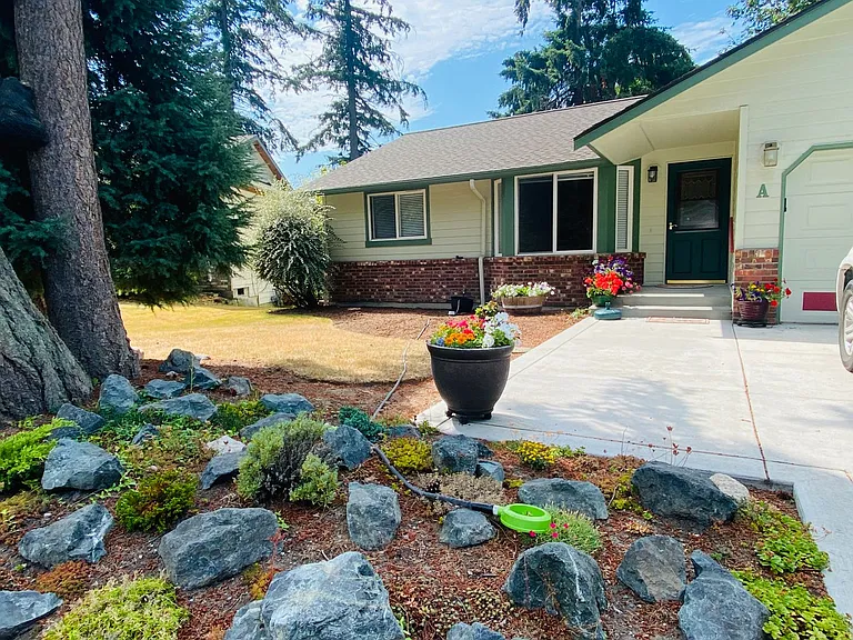 2317 Club Ct #1 — Photo 3