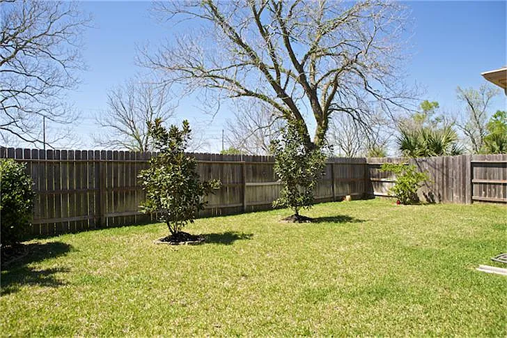 5718 Teal Grove Ln — Photo 33