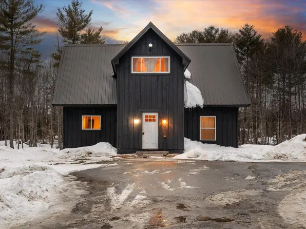 53 Leeds Road, Livermore Falls, ME 04254