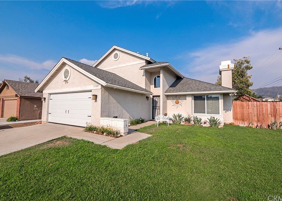 1st image of 13383 Daffodil Ln