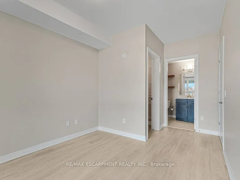 480 Gordon Krantz Ave #303 — Photo 19