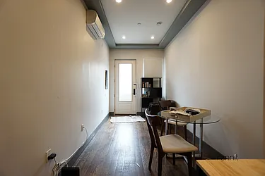 Rented by Rennit Inc.