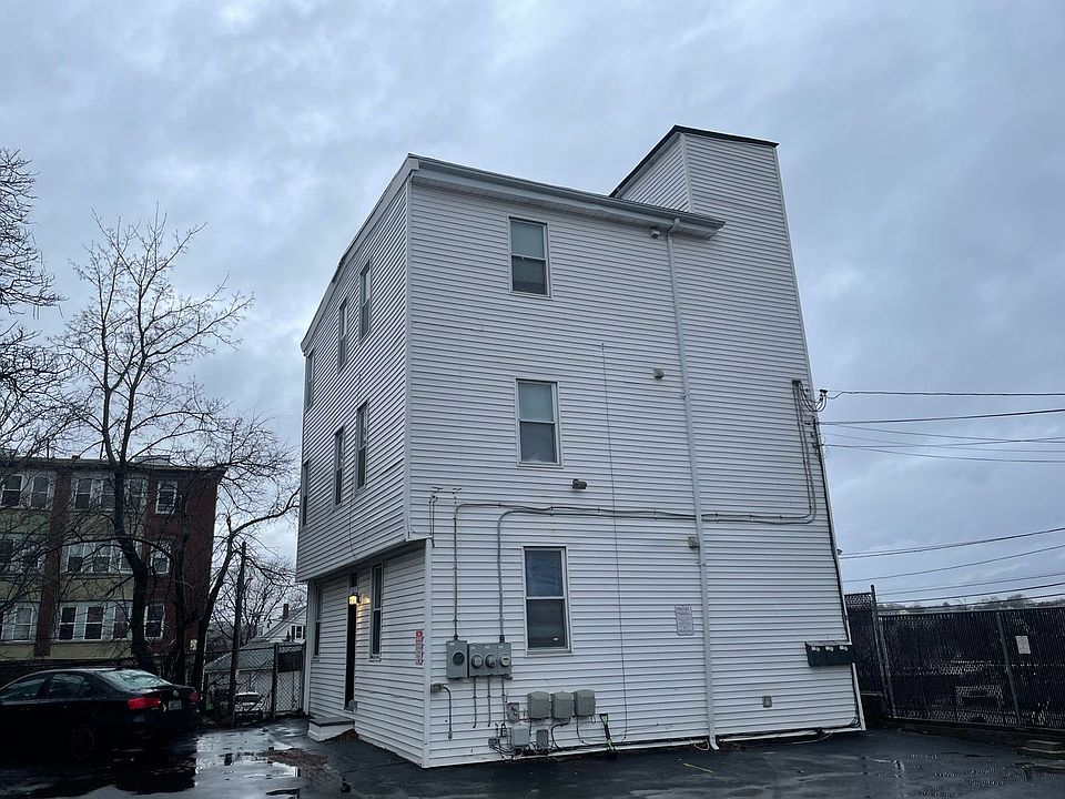 1st image of 5 McAvoy St Floor 1