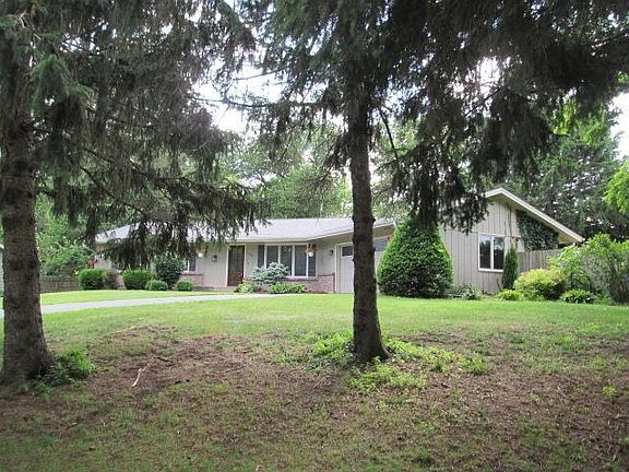 2nd image of 1503 Valencia Dr