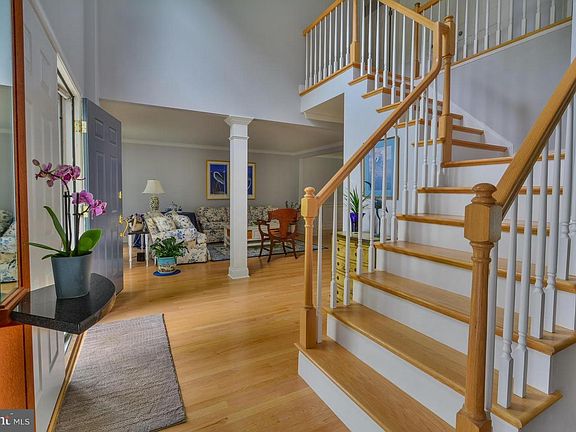 3rd image of 797 Cool Glade Ct
