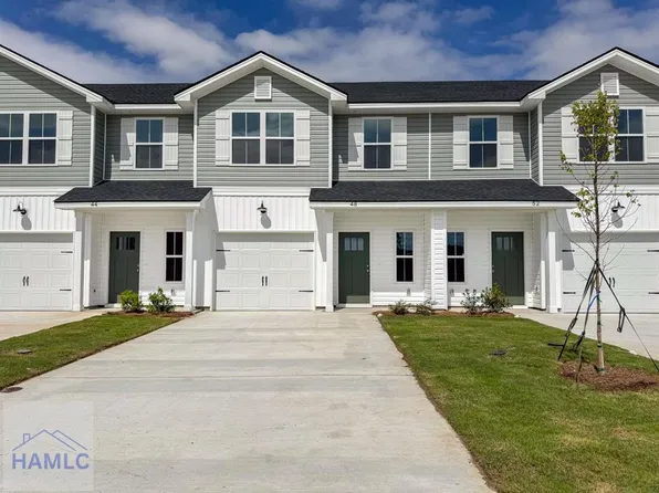 48 Beaumont Dr, Hinesville, GA 31313