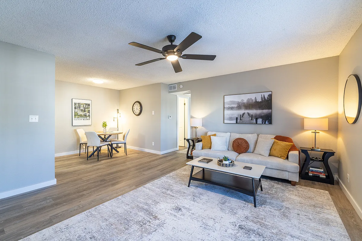 RM2 - Ruby on the Creek Apartments