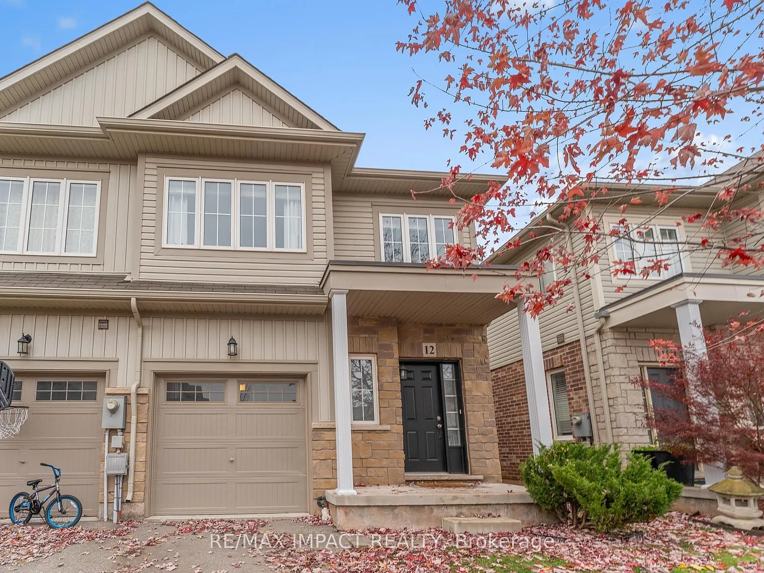 3 bed, $2,700 — Photo 2