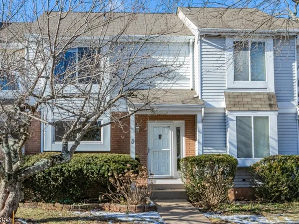 37 Whitehall Ct, Hillsborough Twp., NJ 08844