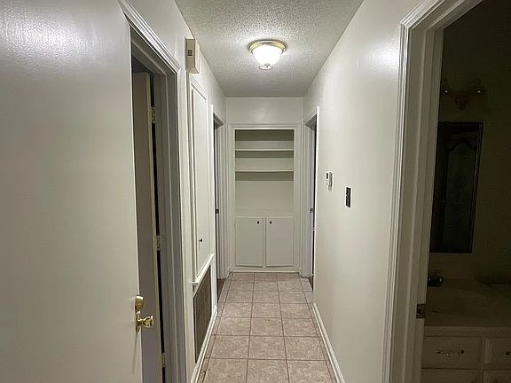 3rd image of 110 Plantation Dr